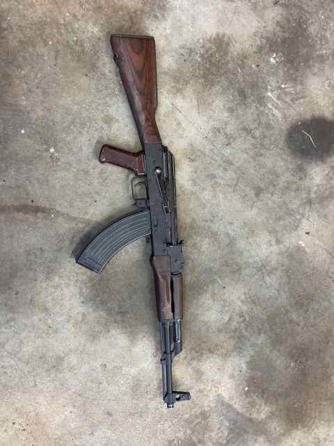 Matching polish AK