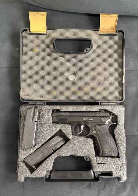 CZ75 9 mm