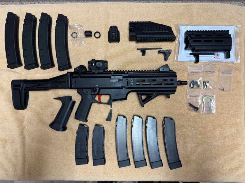 CZ Scorpion Evo 3 S1, mint, tons of extras