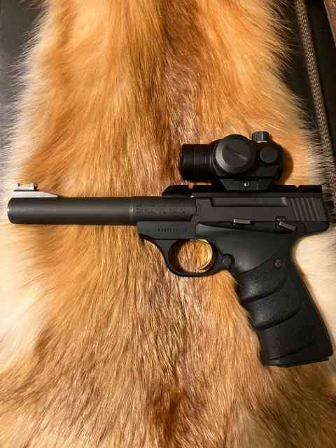 BROWNING BUCKMARK WITH RED DOT SIGHTS