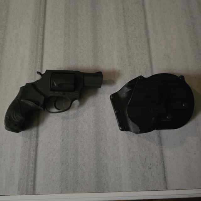 TAURUS 605 .357 MAG REVOLVER with clip holster