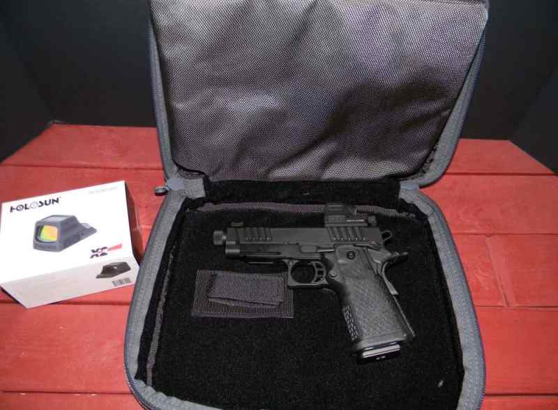 Staccato C2 Threaded Barrel 9MM W/Holosun
